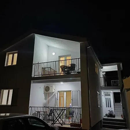 Cozy, Fully Equipped, Free Parking&Wifi, Quiet, 2Bd Apartment Podgorica Exterior photo