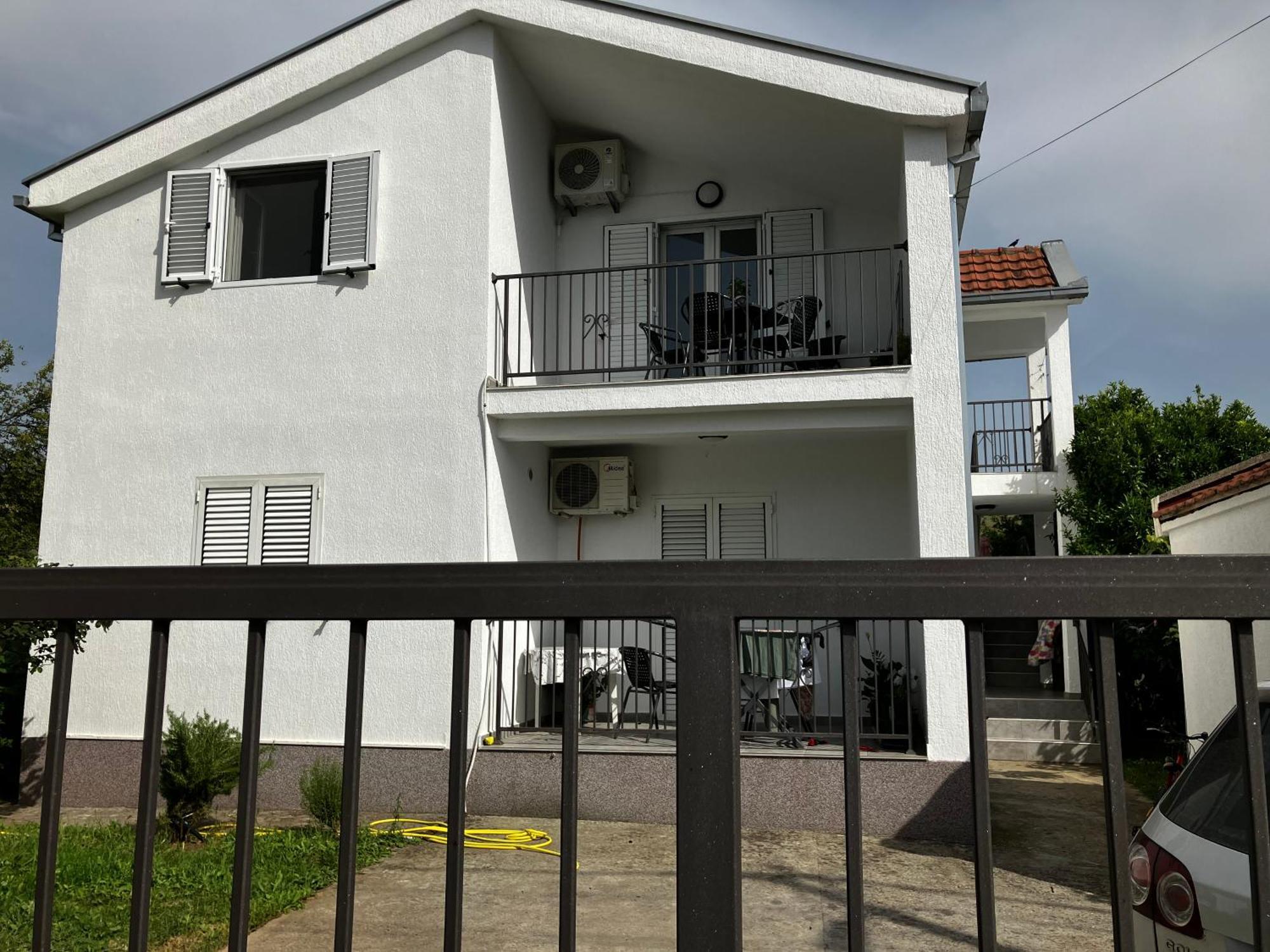 Cozy, Fully Equipped, Free Parking&wifi, Quiet, 2bd